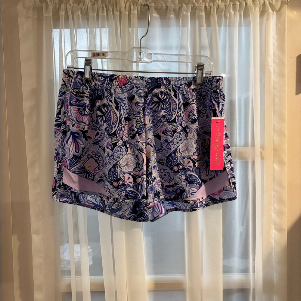 Lilly Pulitzer Ocean Trail Short Size Medium.